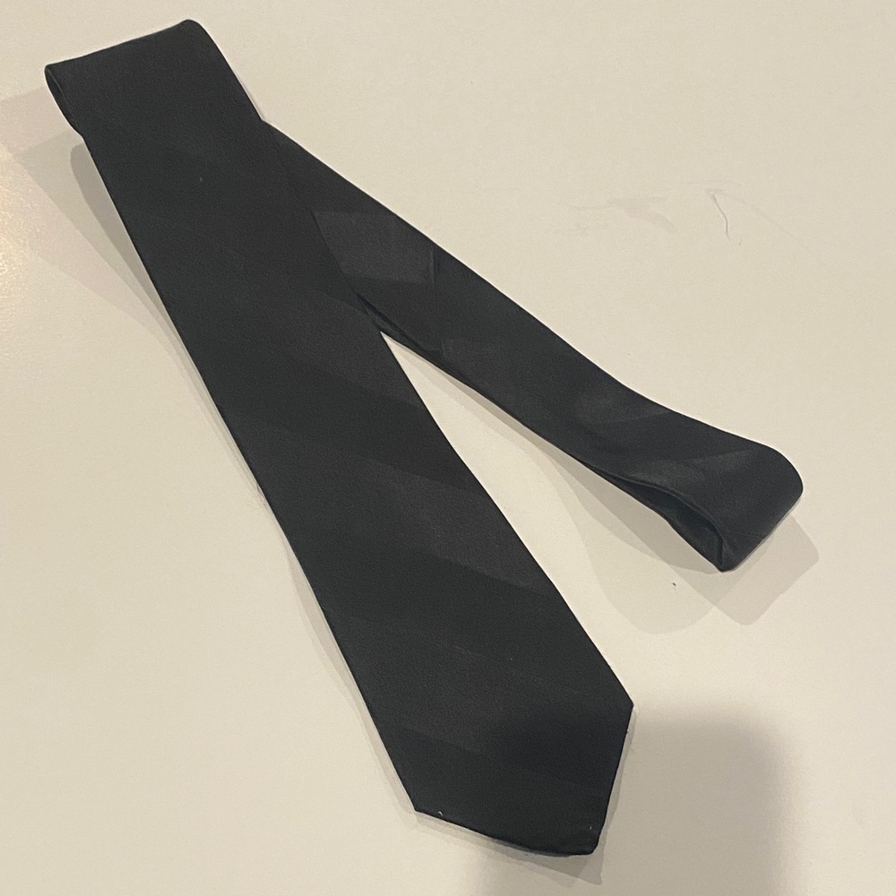 Stafford Elegant Black Silk Tie